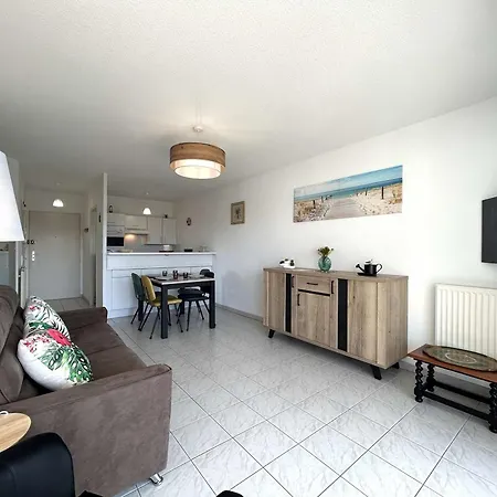 2 Pieces, 4 Couchages, Balcon, Parking, A 2 Pas De La Grande De - Fr-1-224-813 *