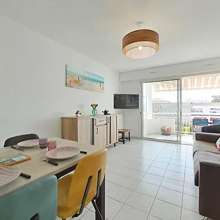2 Pieces, 4 Couchages, Balcon, Parking, A 2 Pas De La Grande De - Fr-1-224-813 Apartment Saint-Gilles-Croix-de-Vie